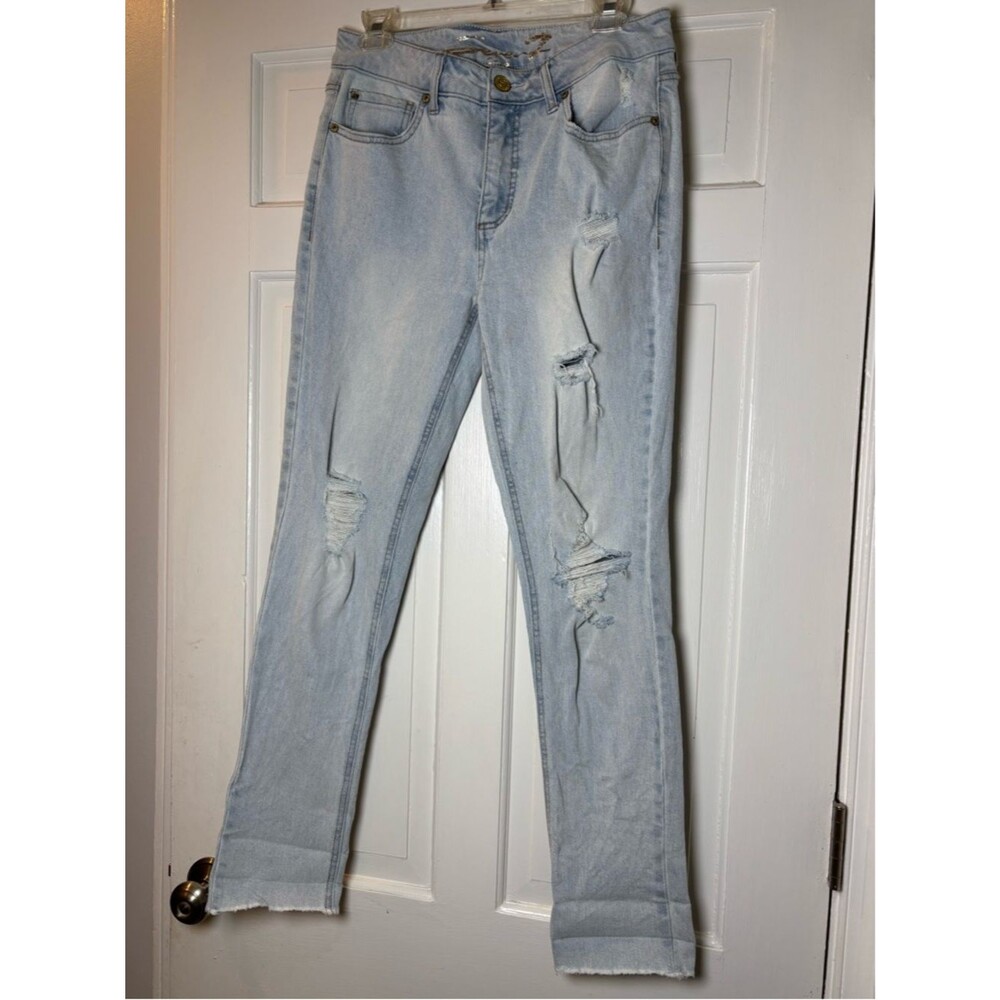 Seven7 Light Wash Distressed Weekend Slim Fit Women’s 6 Jeans